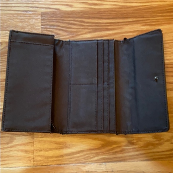 Relic | red wallet - Picture 3 of 7